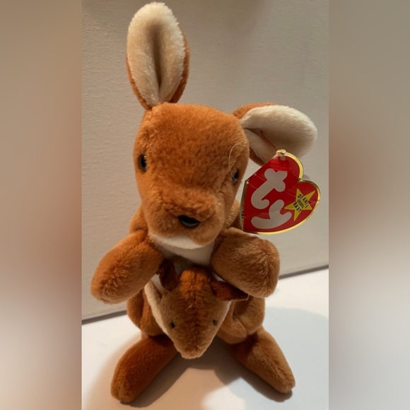 Ty Beanie Babies Pouch The Kangaroo w/ baby kanga PVC Pellets RARE Retired - Picture 1 of 10